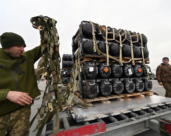 مجلة أميركية: صُنّاع الأسلحة الأميركية يجنون من عمليّات التصعيد في الكاريبي