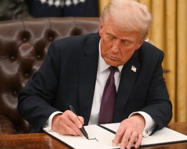 الإخوان المسلمون ـ انعكاسات قرار ترامب بحظر الجماعة على أنشطتهم في أوروبا؟