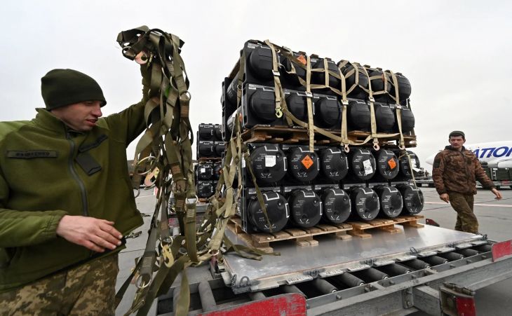 مجلة أميركية: صُنّاع الأسلحة الأميركية يجنون من عمليّات التصعيد في الكاريبي